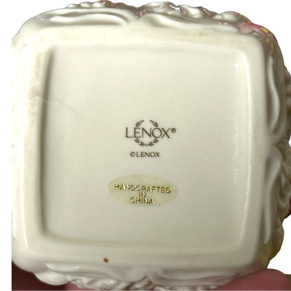 💰 5 FOR $40 / VINTAGE LENNOX PORCELAIN 24K GOLD TRIP HUMMINGBIRD TRINKET BOX - Picture 9 of 9